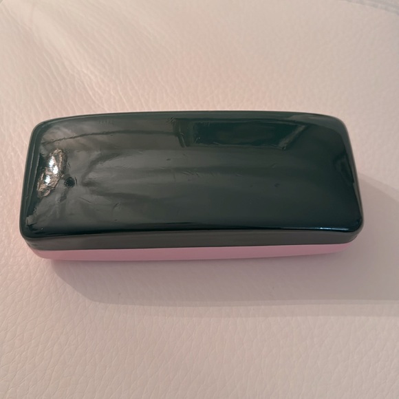 New Kate Spade Sunglass Case - Picture 3 of 3